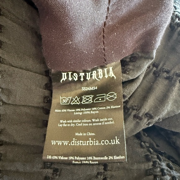 Disturbia Black Long Bell Sleeve V-Neck Mini Dress in Size 6 - Picture 4 of 9